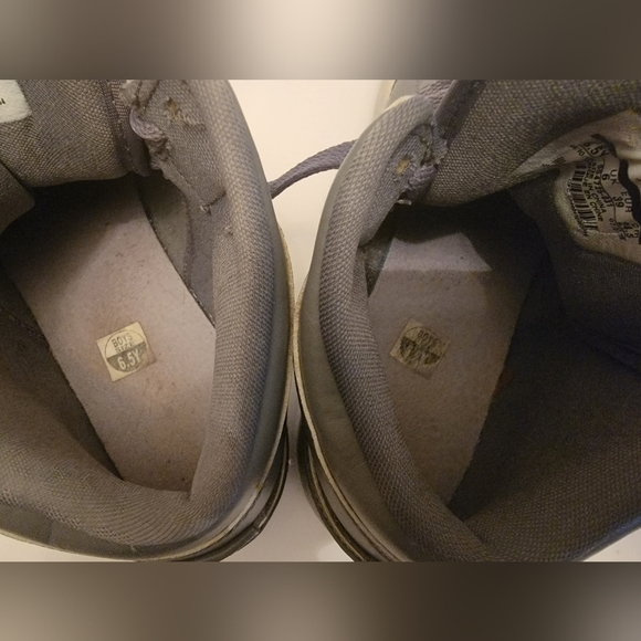 🟡NIKE Air Jordan 1 Retro Mid GS (6.5Y, 'Cool Grey Wolf Grey') - Picture 9 of 11